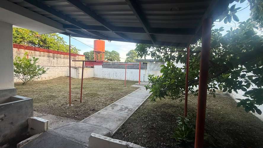 SE ALQUILA CASA EN RESIDENCIAL LOS ZORZALES - Imagen 4