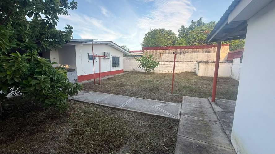 SE ALQUILA CASA EN RESIDENCIAL LOS ZORZALES - Imagen 3