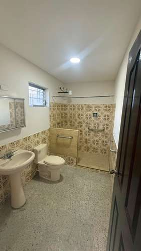 SE ALQUILA CASA EN RESIDENCIAL LOS ZORZALES - Imagen 12
