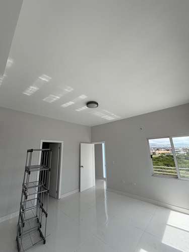  CASA EN VENTA EN RESIDENCIAL EL SAUCE | DISEÑO MODERNO Y 3 HABITACIONES CON SU BAÑO - Imagen 6