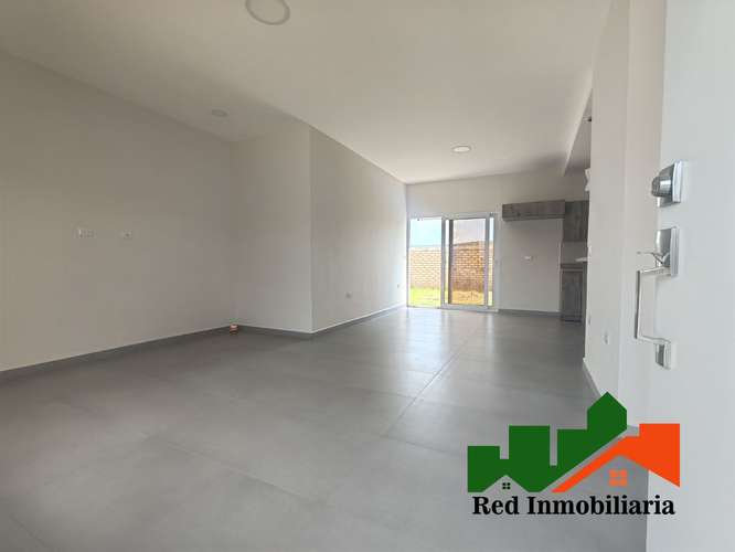  RENTA DE CASA EN RESIDENCIAL VENECIA -CIRCUITO CERRADO