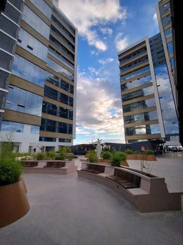 Local en nivel de oficinas en venta.