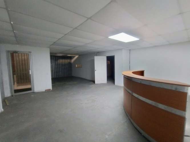 Alquiler de Bodega Industrial / Almacenaje Exclusivo | 780 m² (Zona 21 de Octubre) - Imagen 5