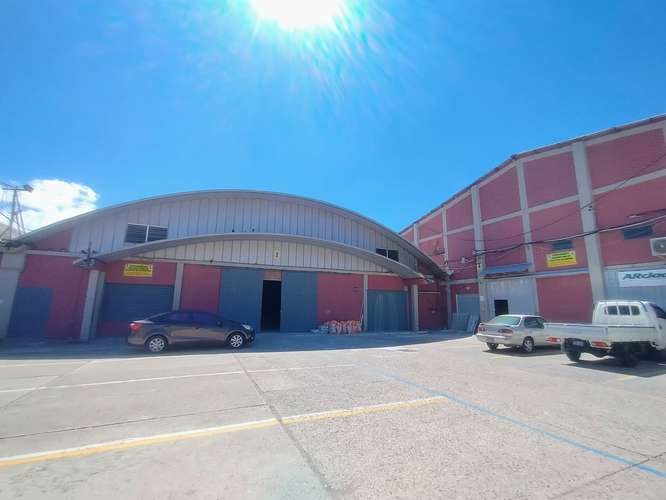 Bodega para almacenaje en la zona de la 21 de octubre. - Imagen 2