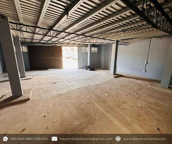 ¡Se alquila bodega a orilla del Anillo Periférico!
