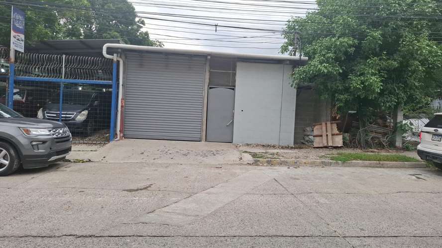 RENTA DE BODEGA EN SAN PEDRO SULA, CORTES. $,1,000.00 + IMPTO S/VENTAS - Imagen 1