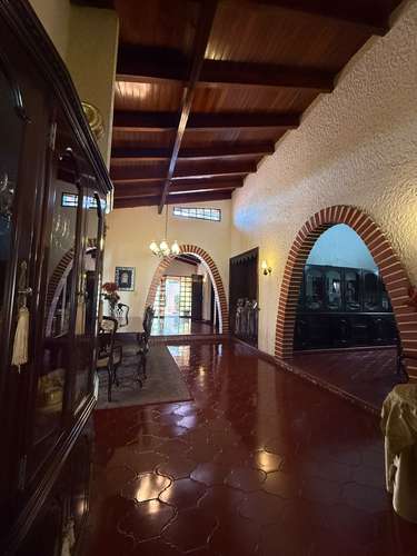 Se Vende Amplia Casa Res. Ciudad Nueva - Imagen 5