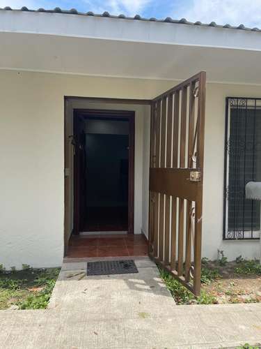  ¡CASA EN RENTA EN COLONIA EL ROBLE, SAN PEDRO SULA!  - Imagen 3