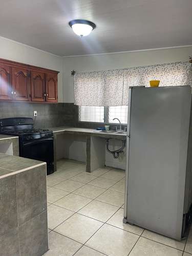  ¡CASA EN RENTA EN COLONIA EL ROBLE, SAN PEDRO SULA!  - Imagen 2