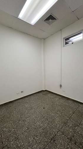 EN RENTA local para oficinas, bufete, en Edificio Florencia  - Imagen 4