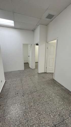 EN RENTA local para oficinas, bufete, en Edificio Florencia  - Imagen 5