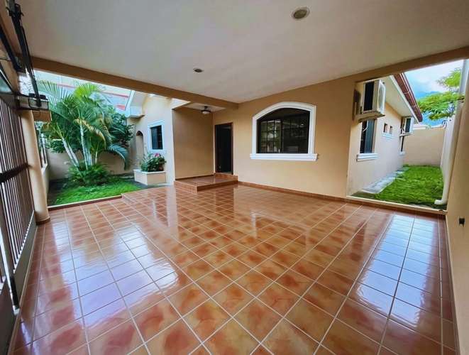 Hermosa Casa en Venta. Casa Maya I, San Pedro Sula - Imagen 3