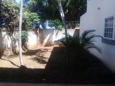 RDE -Se vende 4 townhouses modernas en calle principal de Bolonia.