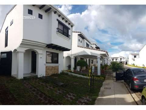 Venta de casa en km13 carretera Masaya