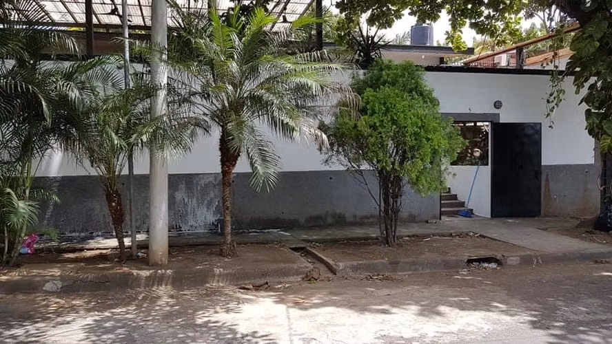 En venta preciosa casa en Managua Nicaragua, residencial Los Robles