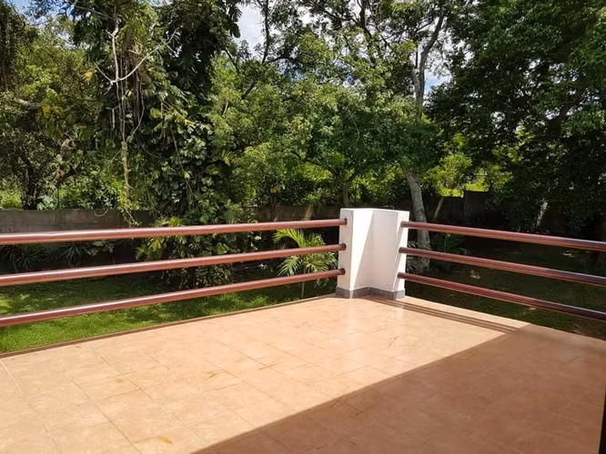 Se venden ambas casas en carretera sur