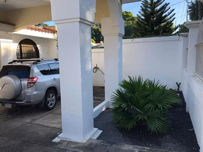 En venta/renta preciosa casa en carretera sur - Imagen 4