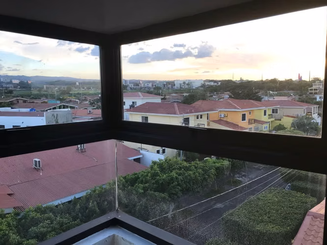 SE RENTA EN LOMAS DEL VALLE, EDIFICIO DE TRES PISOS - Imagen 9