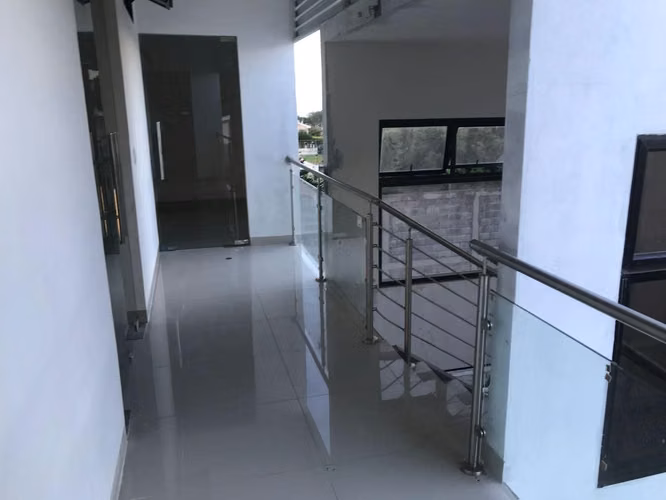SE VENDE EDIFICIO EN LOMAS DEL VALLE, EDIFICIO NUEVO 1,380 VRS2 - Imagen 12