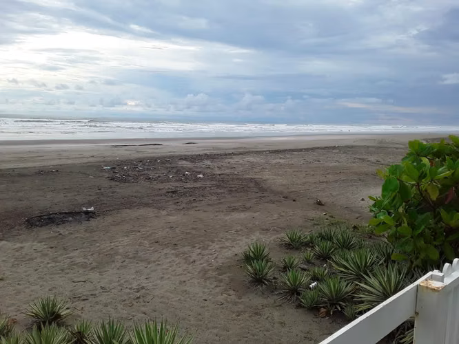 VENDO CASA EN POCHOMIL VIEJO - Imagen 5