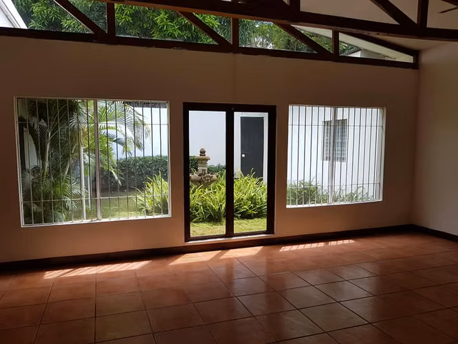 En venta preciosa casa en carretera sur