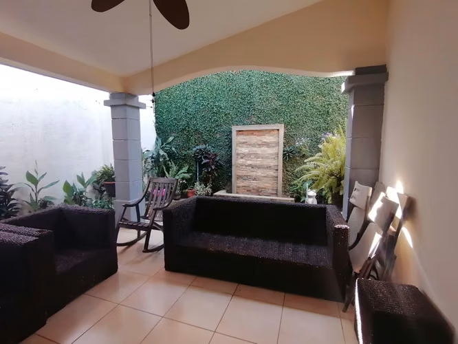 NG- En Venta Hermosa casa en El Prado - Km.16CM