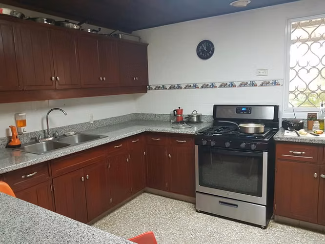 En venta preciosa casa en carretera sur Managua Nicaragua