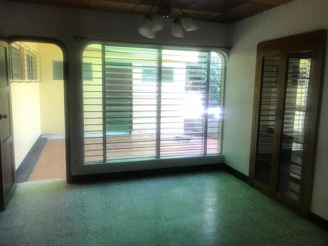 En venta linda casa en Managua (LAS BRISAS). - Imagen 11
