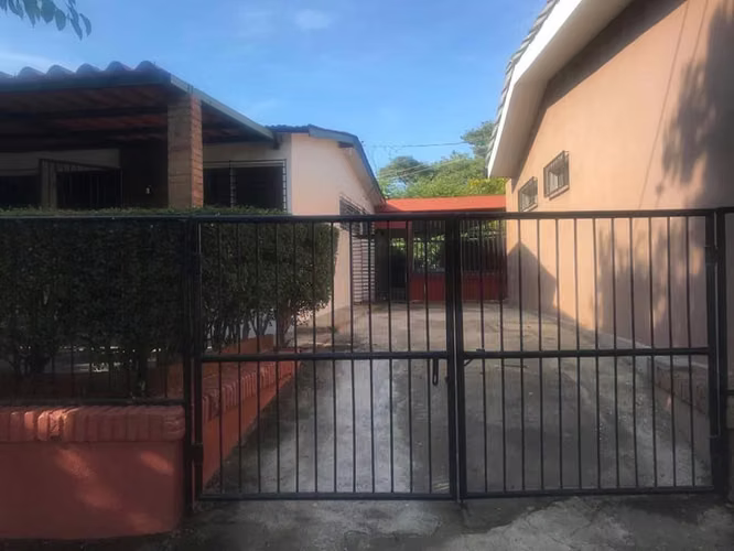 En venta linda casa en Managua (LAS BRISAS). - Imagen 19