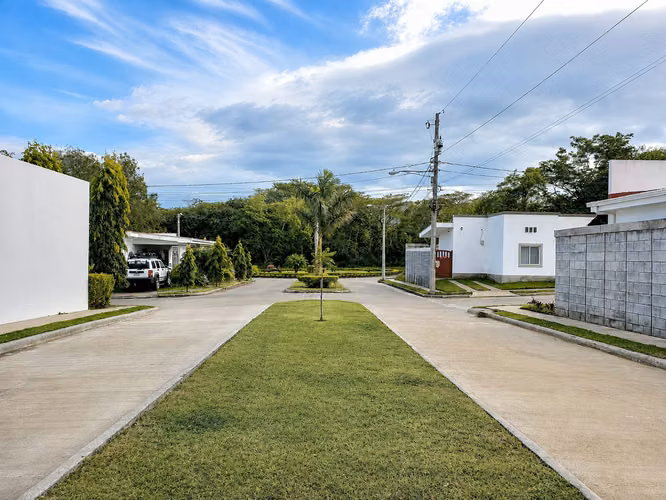 Tu Casa nueva en Jinotepe, Modelo Índigo Ampliado, en Residencial Camino Verde