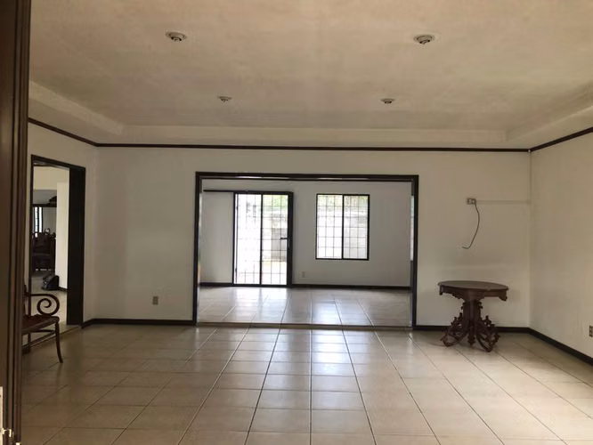 VENTA Hermosa Casa en Santo Domingo / NG