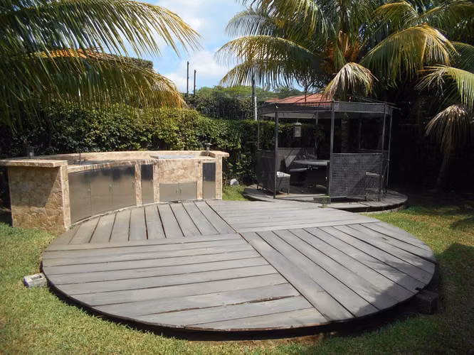 VENTA Hermosa Casa en Santo Domingo / NG