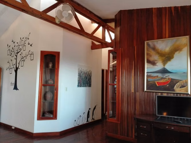 Renta !Bella Residencia  en Villa Fontana con Vista Espectacular