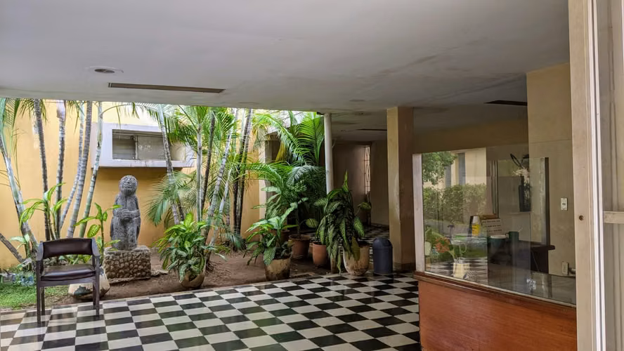 SE VENDE EDIFICIO EN ALTAMIRA 2DA ETAPA FRENTE A OFICINAS DE LA UNION EUROPEA - Imagen 16