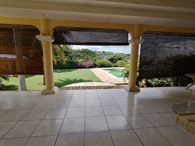 VENTA Casa en Carretera Sur / NG