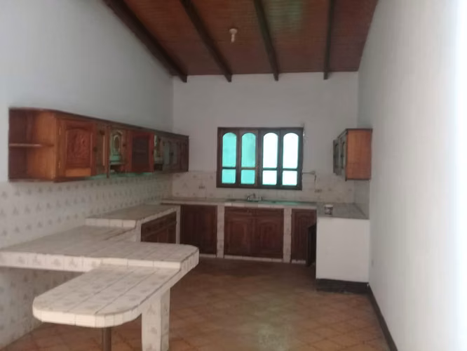 Leon(bypass) vendo para negocio o vivienda 4105