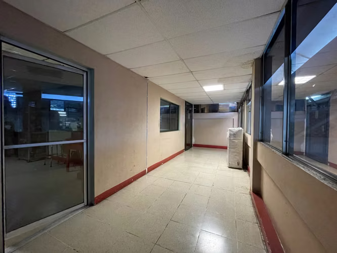 Compra la oportunidad estratégica invaluable en el corazón del Mercado Oriental 0511