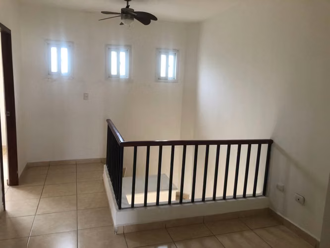 VENTA Casa en Las Colinas / NG - Imagen 9