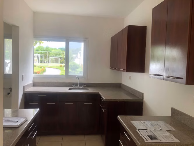 VENTA Casa en Las Colinas / NG - Imagen 5