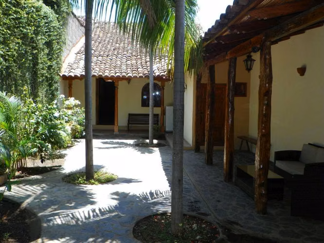 VENTA Casa en Granada / NG
