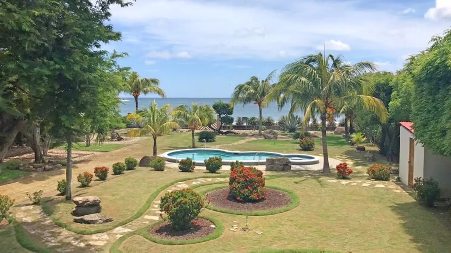 Playa Marsella Beachfront Home on More Than an Acre