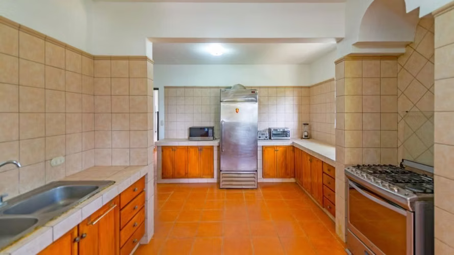 Elegant Pacific Marlin Estate Property