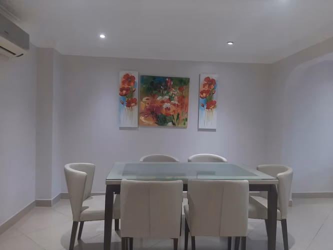 RENTA Apartamento Amueblado en Los Robles / NG