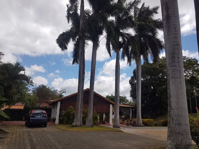 En venta preciosa casa en carretera sur