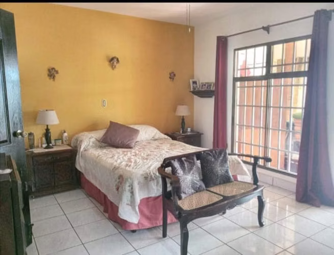 En venta preciosa casa en carretera vieja a León