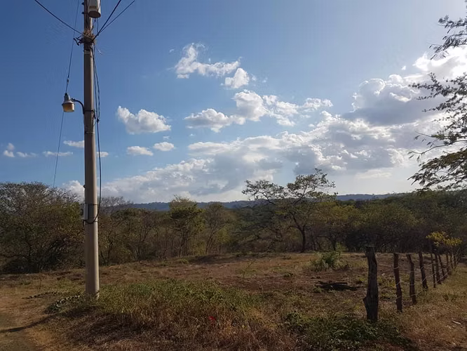 En venta terreno carretera sur Altos de Ticomo - Imagen 9