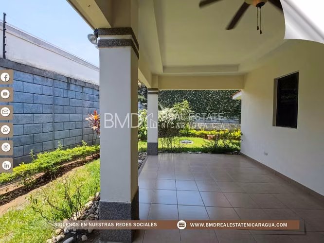 VENTA Casa en Las Cumbres / NG