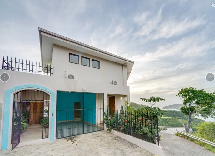 Casa Dos Vistas - Reduced to $495k