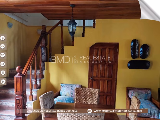 SE VENDE EN SAN JUAN DE ORIENTE CASA CON VISTA PANORAMICA 0309