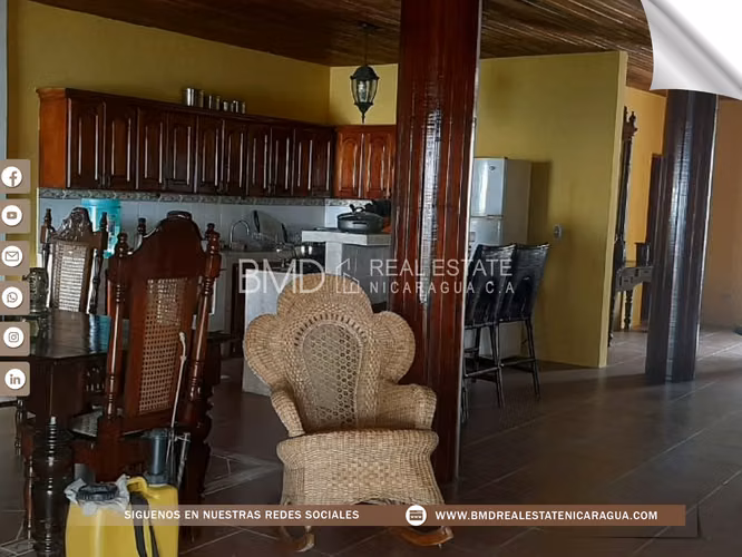 SE VENDE EN SAN JUAN DE ORIENTE CASA CON VISTA PANORAMICA 0309